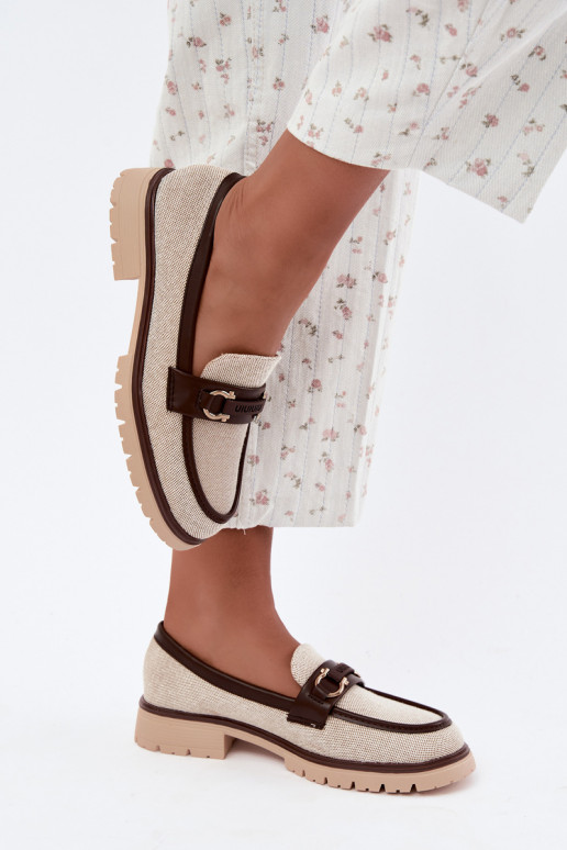 Mocassins femininos com detalhes elegantes nas cores areia e marrom Brika