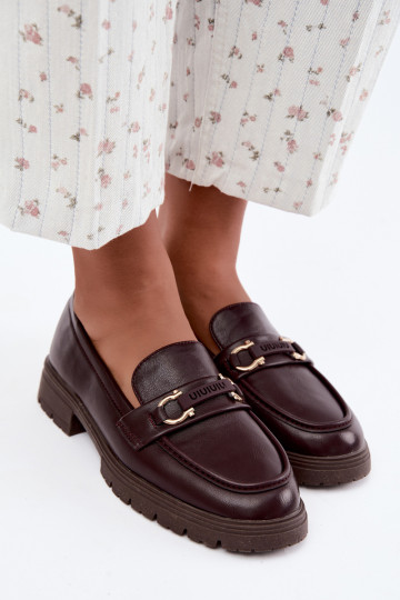 Mocassins femininos com detalhes elegantes na cor bordô Brika