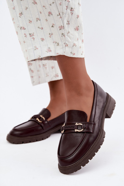 Mocassins femininos com detalhes elegantes na cor bordô Brika