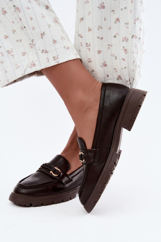 Mocassins femininos com detalhes elegantes na cor chocolate Brika