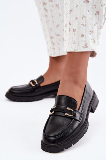 Mocassins femininos com detalhes elegantes na cor preta Brika 2