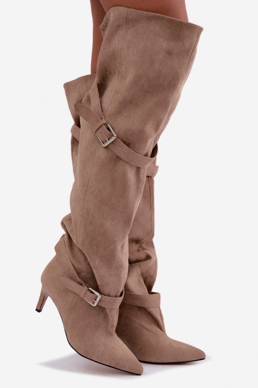 Botas de salto acima do joelho com tiras e fivelas na cor areia Tai turibel