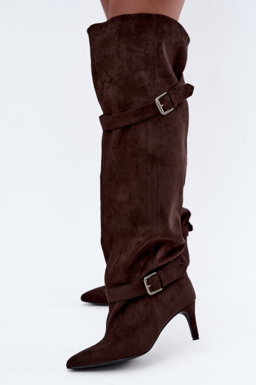 Botas de salto acima do joelho com tiras e fivelas na cor chocolate Tai turibel 2