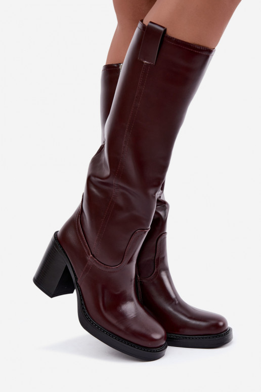 botas altas femininas acolchoadas com salto na cor bordô Feresa