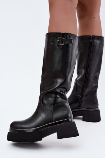 botas altas femininas com plataforma e fivelas na cor preta Fenley