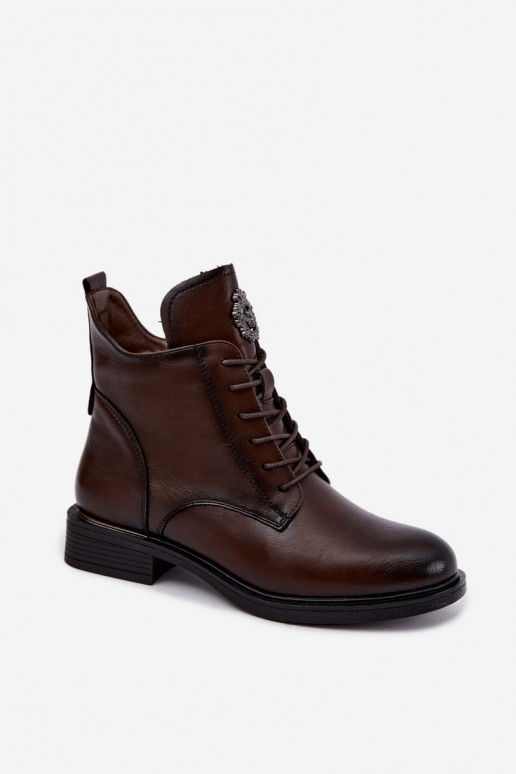 Botins castanhos chocolate com saltos largos e ornamentos Leonise