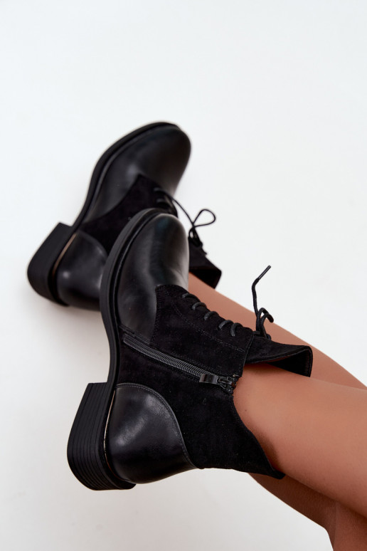 Botins pretos com saltos largos Ismerae