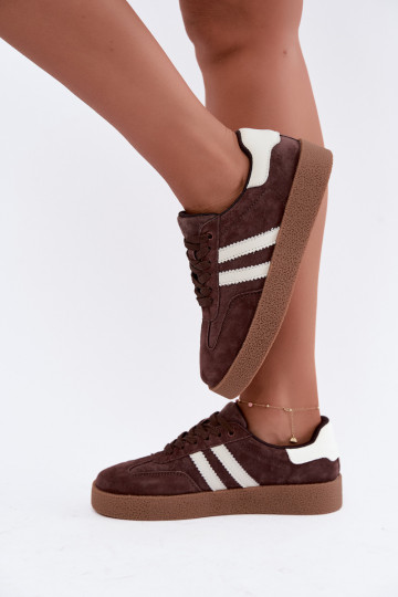 Ténis de camurça cor chocolate e branco Bellmont 2