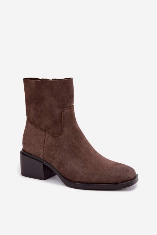 Botins femininos em camurça marrom Iveris