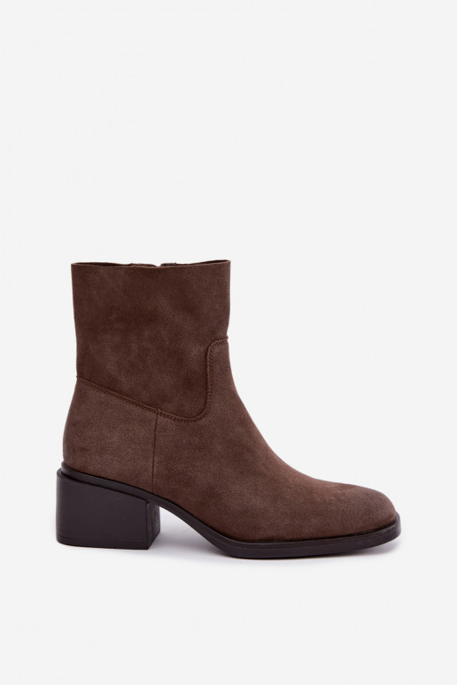 Botins femininos em camurça marrom Iveris