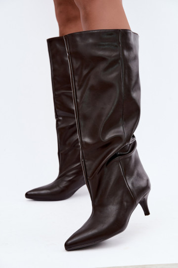 Botins com salto em camurça sintética chocolate Desya 2