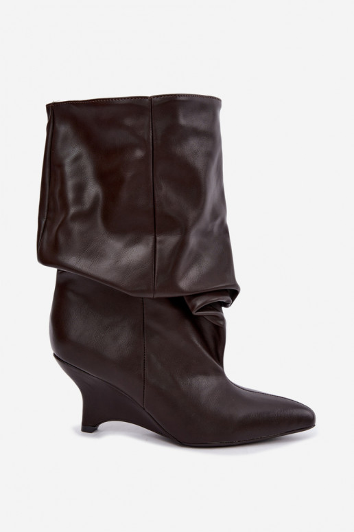 Botins slouchy com plataforma em chocolate Ilyna