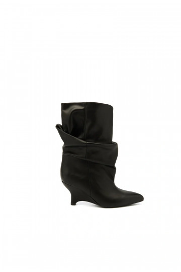 Botins slouchy com plataforma em preto Ilyna 2