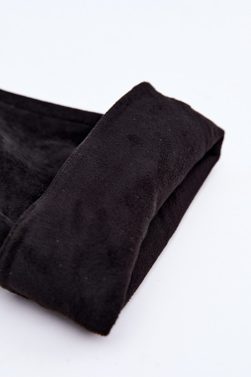 Botins com salto em preto Adoria