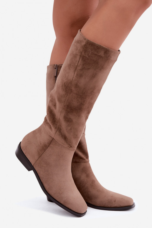 Botas altas femininas com salto baixo em areia Feretta