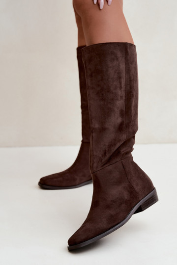 Botas altas femininas com salto baixo em chocolate Feretta 2