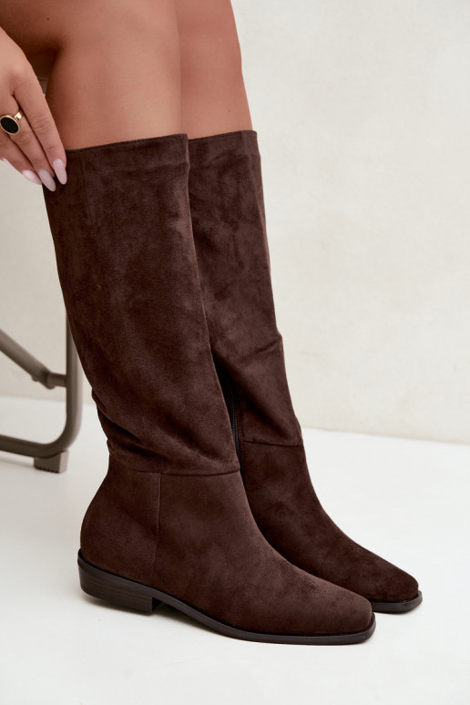 Botas altas femininas com salto baixo em chocolate Feretta