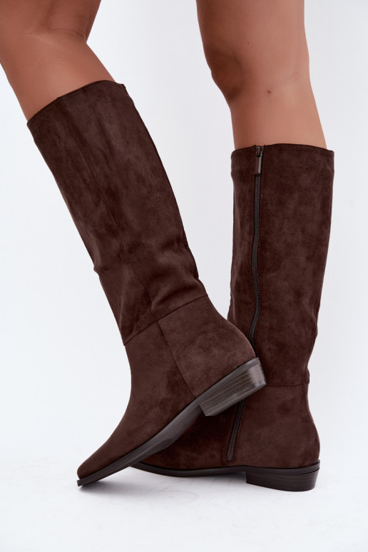 Botas altas femininas com salto baixo em chocolate Feretta