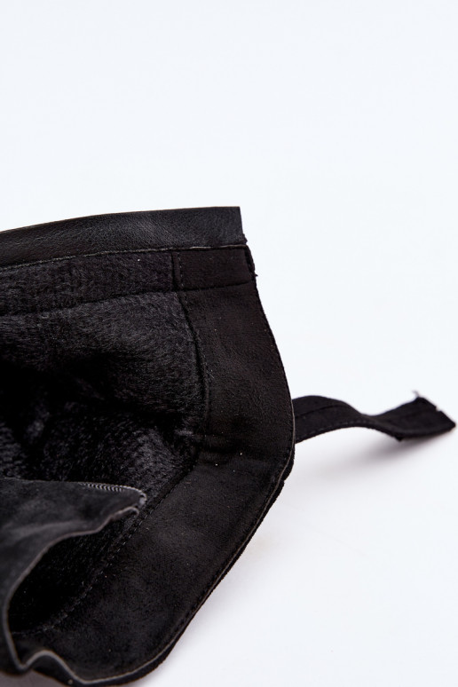Botins femininos quentes com saltos decorados em preto Luvielle