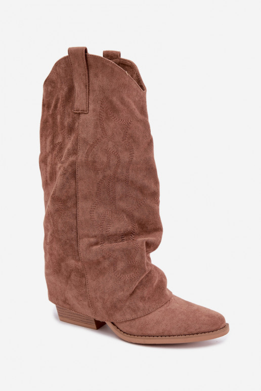Botas altas de estilo cowboy enrugadas com saltos e cano costurado castanho Ives