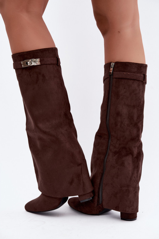 Botas altas femininas acolchoadas com cano costurado e saltos chocolate Salia