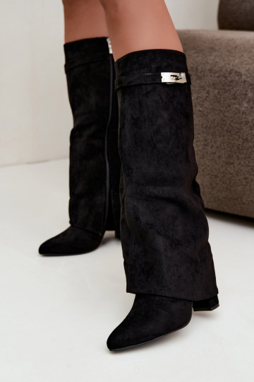 Botas altas femininas acolchoadas com cano costurado e saltos pretos Salia