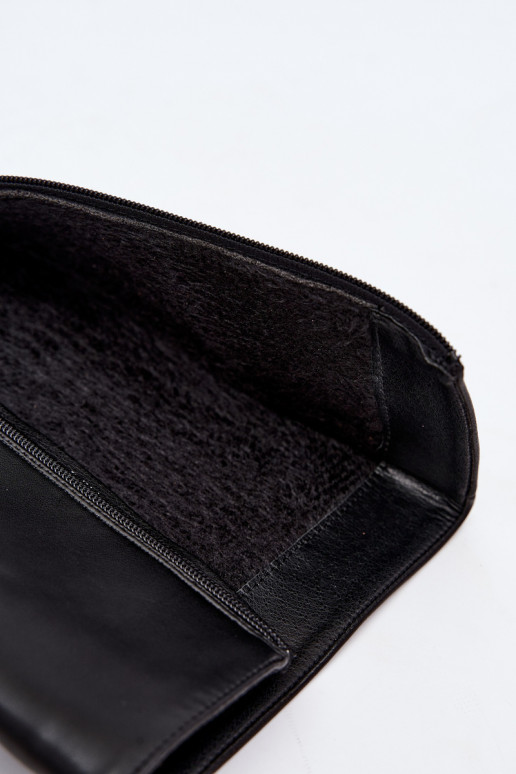 Botas femininas isoladas acima do joelho com fivelas na cor preta Glena