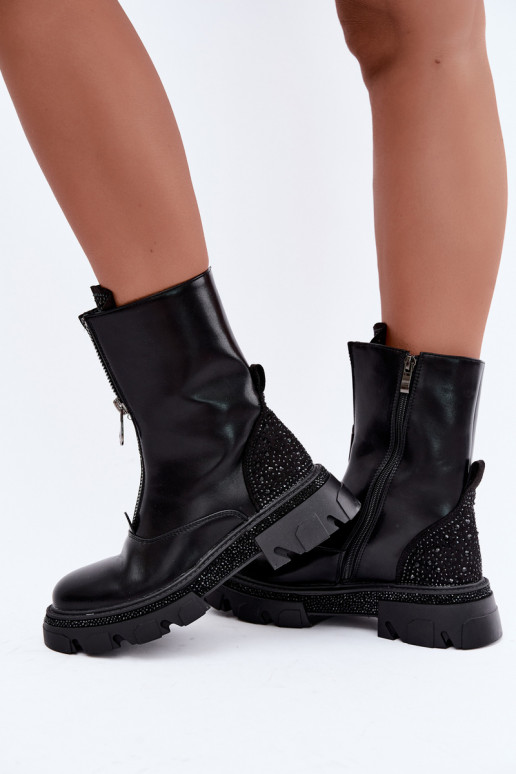 Botins femininos isolados com decoração na cor preta Inenia