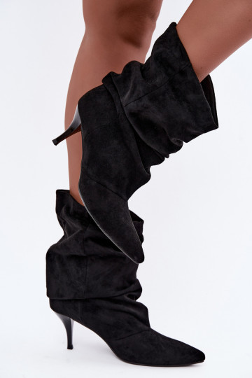 Botins slouchy femininos com salto fino na cor preta Harissa