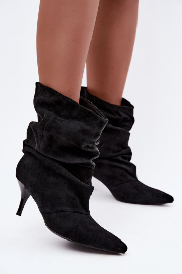 Botins slouchy femininos com salto fino na cor preta Harissa 2