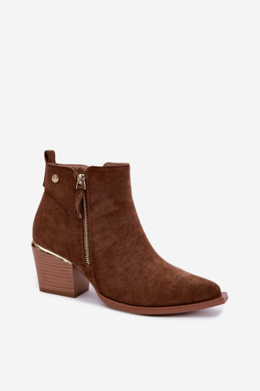 Botins femininos de estilo cowboy com zíper decorativo na cor marrom Jarelia