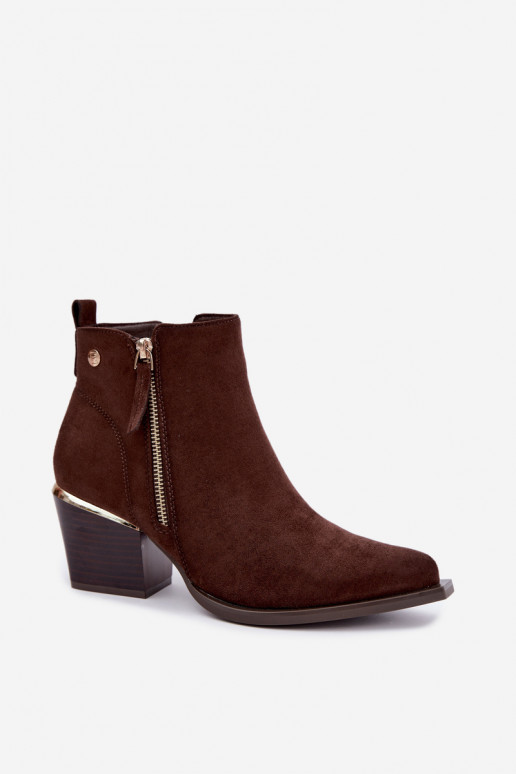 Botins de estilo cowboy com fecho decorativo, chocolate Jarelia