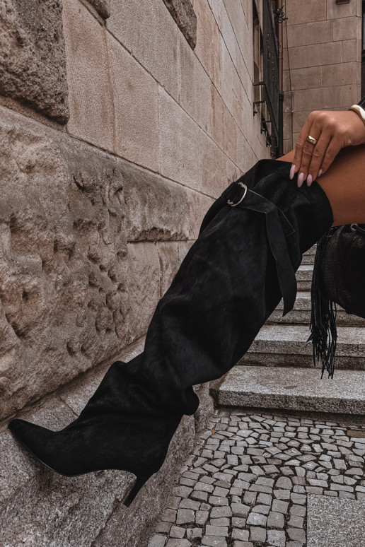 botas altas slip-on femininas com salto na cor preta Rosena