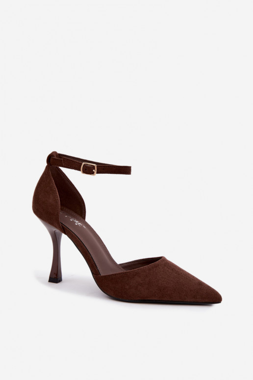 Sapatos de camurça sintética com tiras na cor chocolate Ladessa