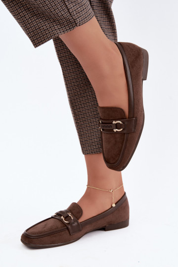 Mocassins com elementos decorativos na cor marrom Evelora