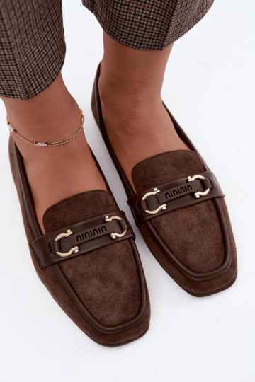 Mocassins com elementos decorativos na cor marrom Evelora 2