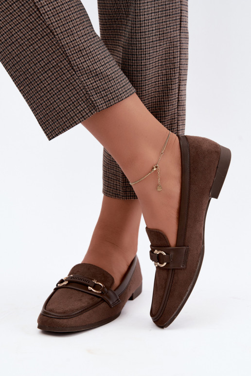 Mocassins com elementos decorativos na cor marrom Evelora