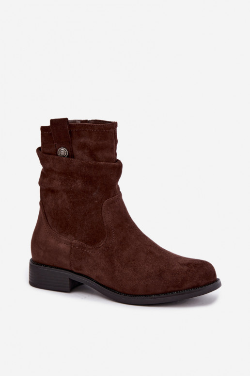 Botins isolados com babados e saltos largos S.Barski HY62-8102 na cor chocolate