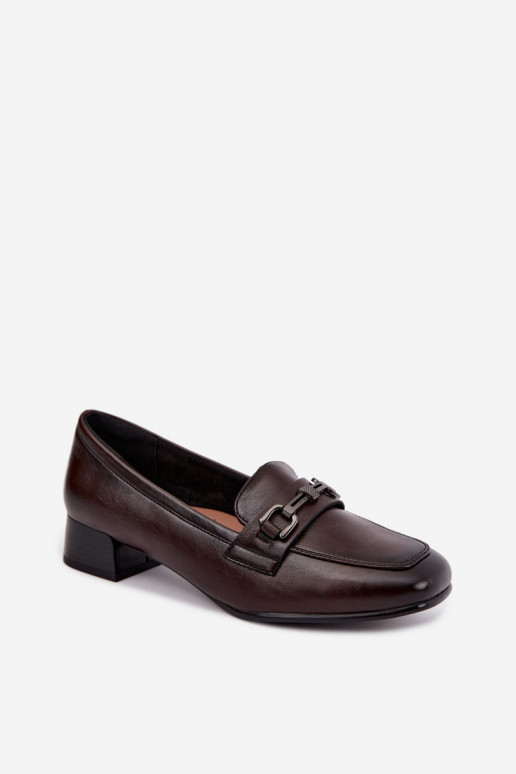 Sapatos de couro sintético com ornamentos Vinceza 39978 na cor chocolate