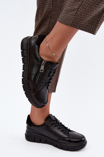 Sapatos de couro sintético Vinceza 13130 na cor preta