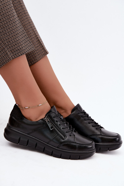 Sapatos de couro sintético Vinceza 13130 na cor preta