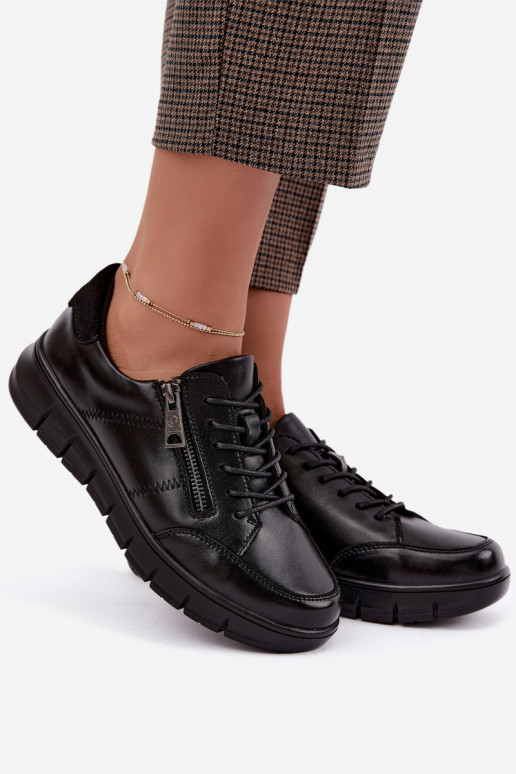 Sapatos de couro sintético Vinceza 13130 na cor preta
