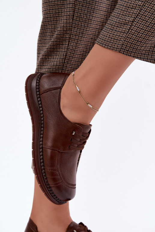 Sapatos de couro sintético Vinceza 107240 na cor marrom
