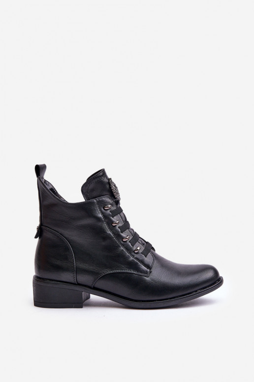 Botins baixos aquecidos com ornamentos na cor preta Nevalia