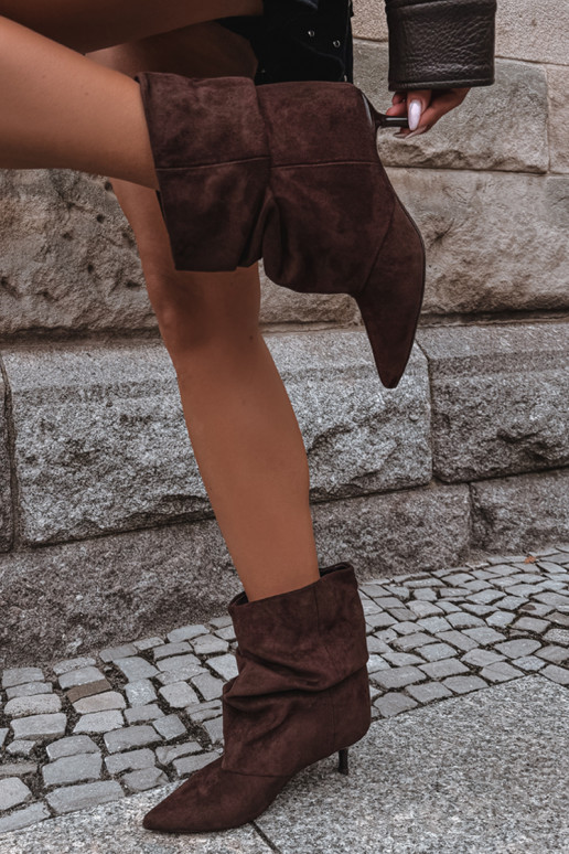 Botins slip-on com salto em camurça sintética Loralia