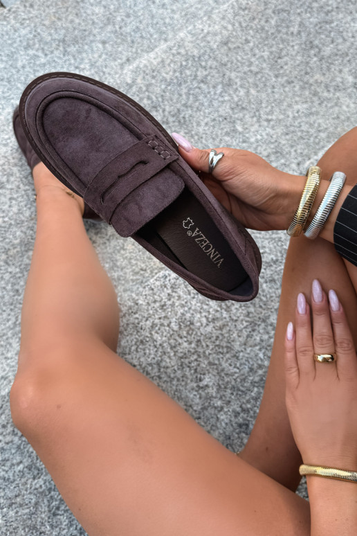 Mocassins femininos em camurça na cor chocolate Vinceza 62335