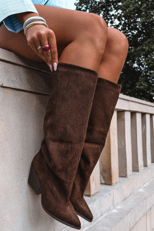 Botas altas slip-on com salto, pontudas, castanhas Blenia