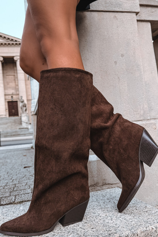 Botas altas slip-on com salto, pontudas, castanhas Blenia