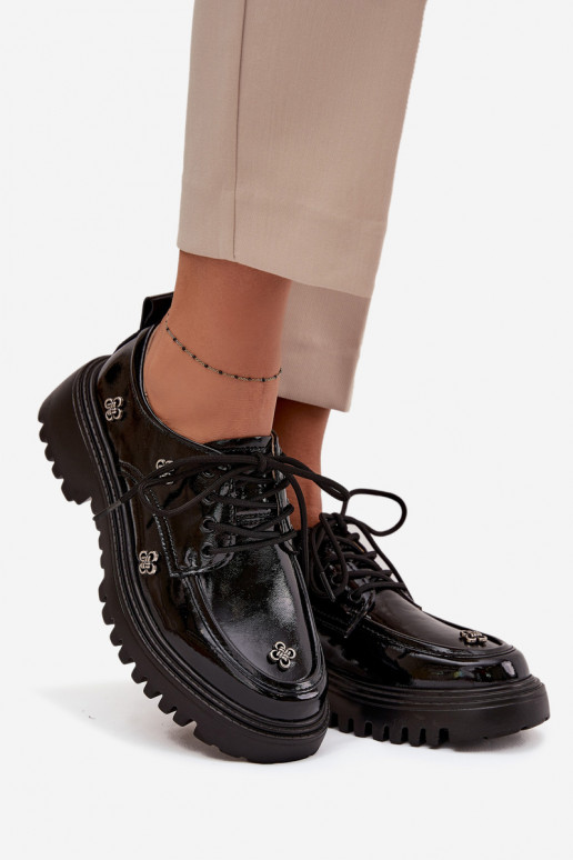 Sapatos femininos em couro envernizado com fivelas na cor preta Artiker 57C0333