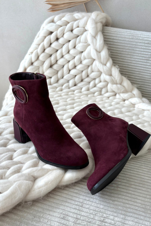 Botins femininos quentes em camurça sintética com detalhes decorativos na cor bordô Artiker 57C0016